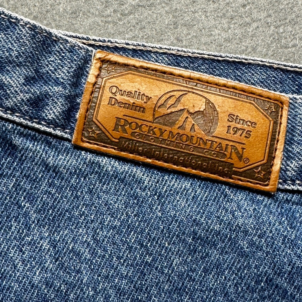 Rocky Mountain Clothing Co Vintage High Waisted Western Jeans Blue 16W Yoke - Picture 2 of 11